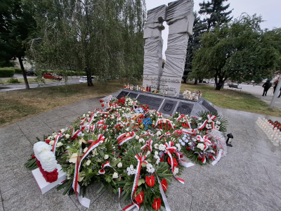 Rocznica krwawej niedzieli na Wołyniu. Na Marszu Pamięci we Wrocławiu padały antyukraińskie hasła - 4