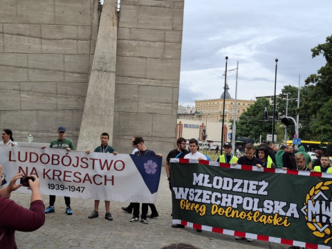 Rocznica krwawej niedzieli na Wołyniu. Na Marszu Pamięci we Wrocławiu padały antyukraińskie hasła - 3