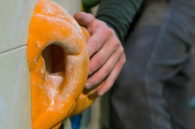 38-latek spadł ze ścianki wspinaczkowej i zginął. Znamy przyczynę wypadku