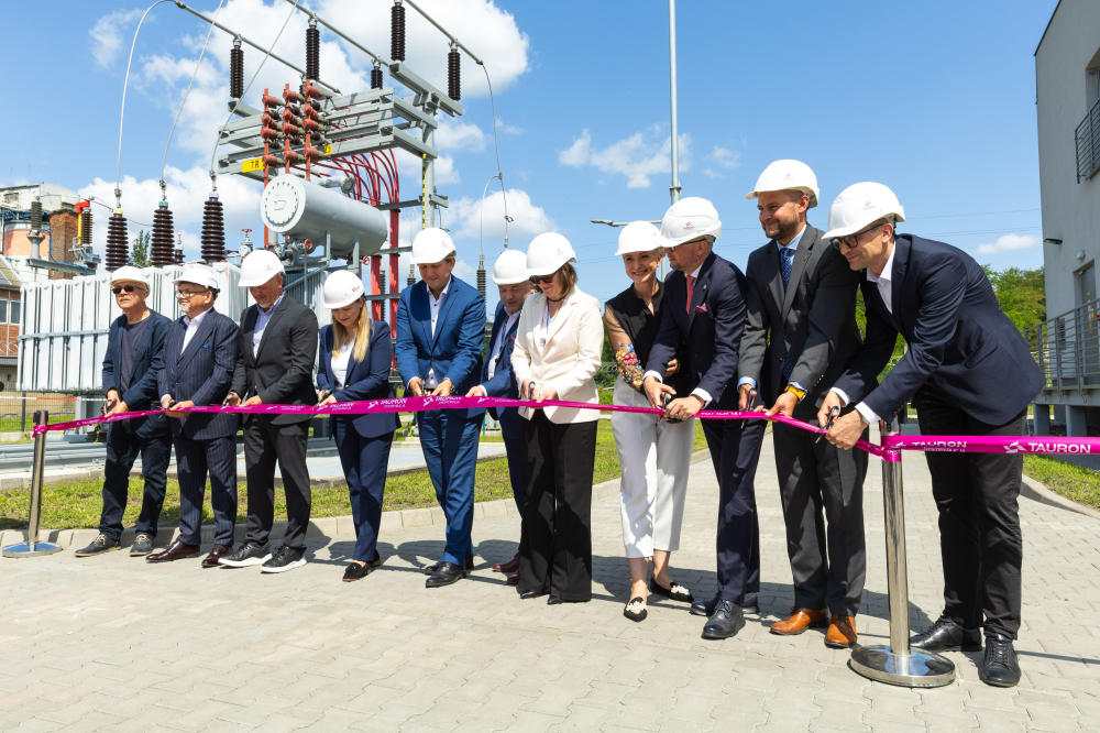 W Siechnicach uruchomiono nowoczesną stację elektroenergetyczną. Wzmocni bezpieczeństwo energetyczne regionu - W Siechnicach uruchomiono nowoczesną stację elektroenergetyczną.