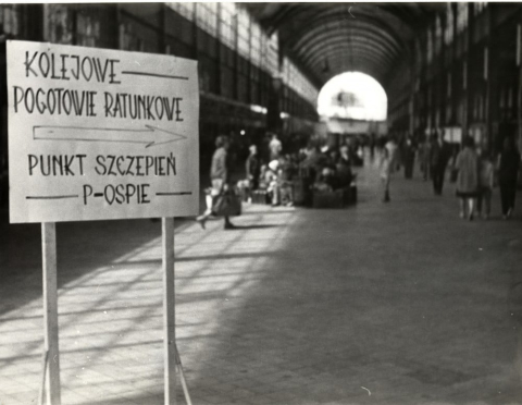 "Nie wracałam do domu, bo się bałam". 62. rocznica epidemii czarnej ospy we Wrocławiu [ARCHIWALNE ZDJĘCIA] - 0