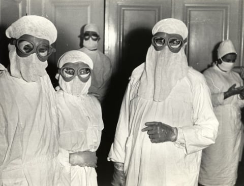 "Nie wracałam do domu, bo się bałam". 62. rocznica epidemii czarnej ospy we Wrocławiu [ARCHIWALNE ZDJĘCIA] - 12