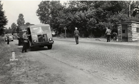 "Nie wracałam do domu, bo się bałam". 62. rocznica epidemii czarnej ospy we Wrocławiu [ARCHIWALNE ZDJĘCIA] - 16