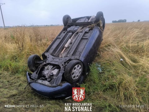 Karambol we Wrocławiu, kolizja na A4 i dachowanie. Niebezpieczne popołudnie na drogach [ZDJĘCIA] - 14