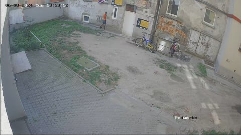 Sąsiedzi z piekła rodem. Awantury, libacje i krew na podwórku we Wrocławiu [ZDJĘCIA] - 6