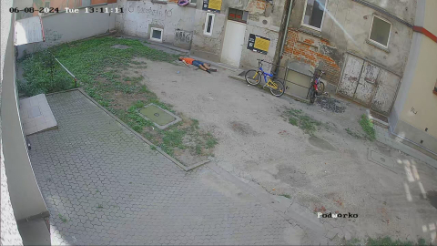 Sąsiedzi z piekła rodem. Awantury, libacje i krew na podwórku we Wrocławiu [ZDJĘCIA] - 7