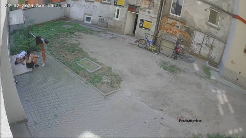 Sąsiedzi z piekła rodem. Awantury, libacje i krew na podwórku we Wrocławiu [ZDJĘCIA] - 4