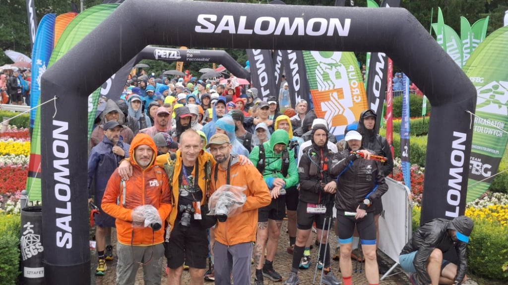 Biegną nawet 240 kilometrów! Wystartowała 13. edycja Dolnośląskiego Festiwalu Biegów Górskich – Wystartowała 13. edycja Dolnośląskiego Festiwalu Biegów Górskich.
