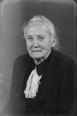 Ponad trzy tysiące fotografii sprzed 100 lat powróciło do Barda. Potrafisz rozpoznać swoich przodków? - 9