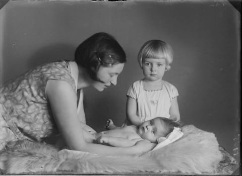 Ponad trzy tysiące fotografii sprzed 100 lat powróciło do Barda. Potrafisz rozpoznać swoich przodków? - 1