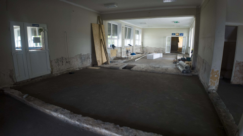 Nowoczesna szkoła i przedszkole w Ołdrzychowicach. Trwa odbudowa po powodzi - 2