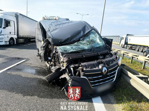 Poważny wypadek na AOW-u. Jedna osoba ranna - 3