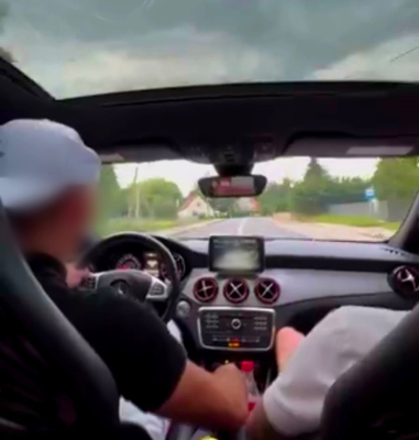 Piłkarz-pirat drogowy sam zgłosił się na policję. Jechał 170 km/w terenie zabudowanym - jakie konsekwencje mu grożą? - 0