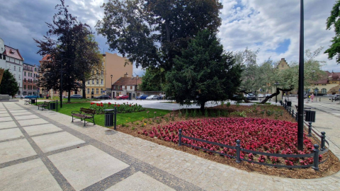 Układ sprzed 100 lat. Plac Grunwaldzki w Świdnicy przeszedł metamorfozę. Nie wszystkim się podoba - 0