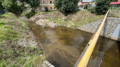 Ten potok niekt&oacute;rych zalał nawet 7 razy. Ruszają prace na Radomierce w Jeleniej G&oacute;rze