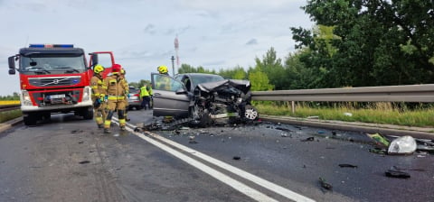 Karambol na DK 94. Zderzenie czterech pojazdów, siedem osób rannych. Droga była zablokowana - 1