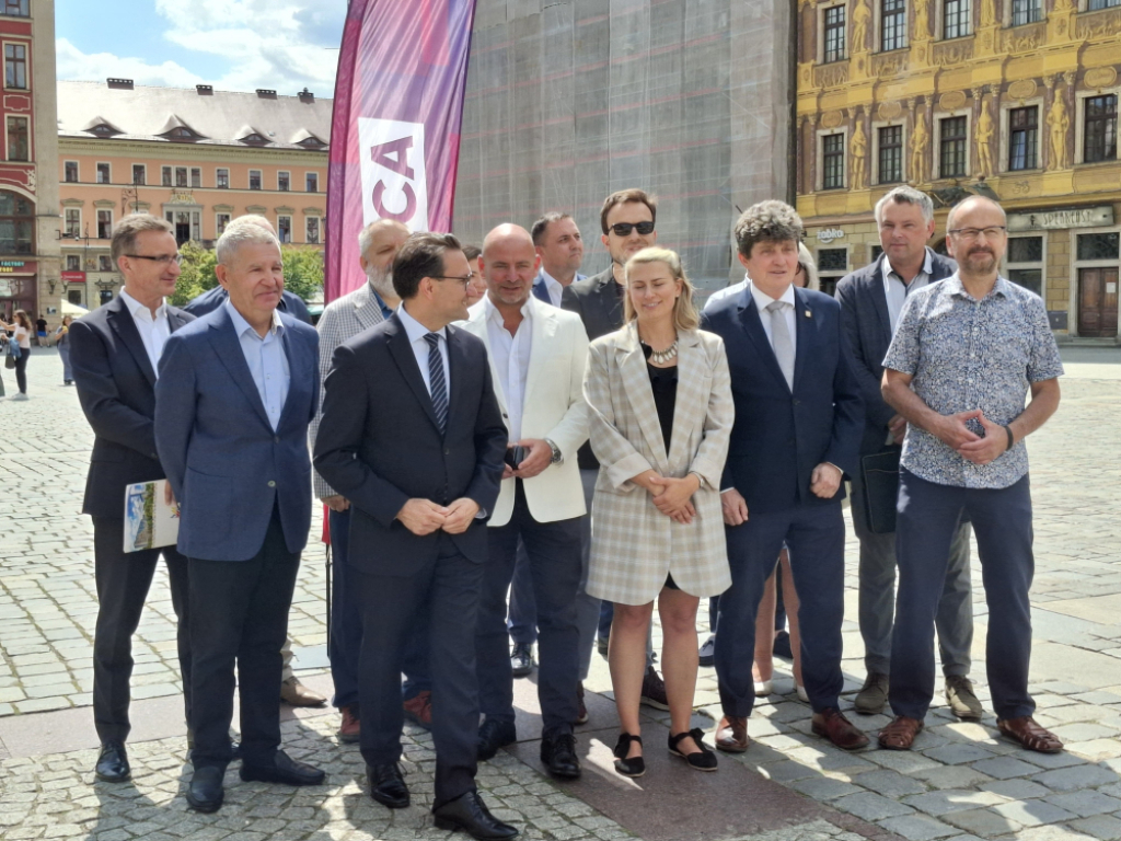 Dziesiątki miliardów złotych na mieszkalnictwo do 2030 roku. Środki trafią również do Wrocławia - Do Polskich samorządów trafi 45 miliardów złotych do 2030 roku.