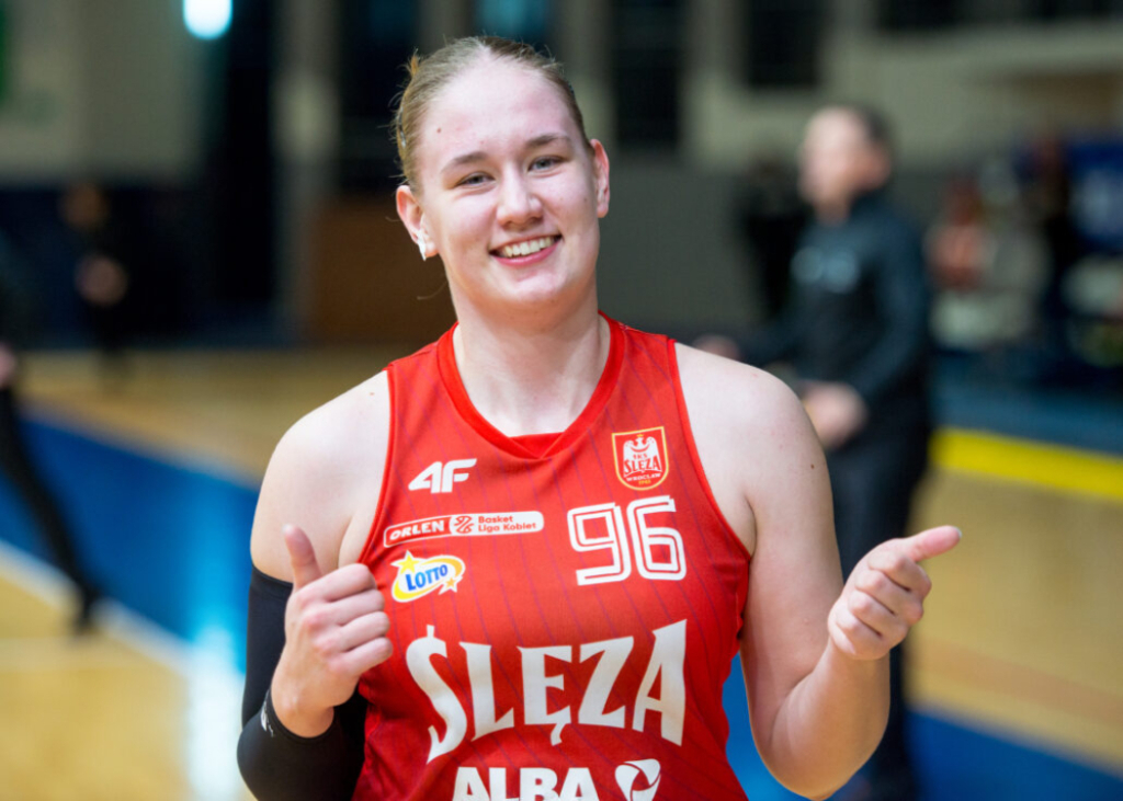 Dwie koszykarki oficjalnie żegnają się ze Ślęzą Wrocław - Natalia Kurach