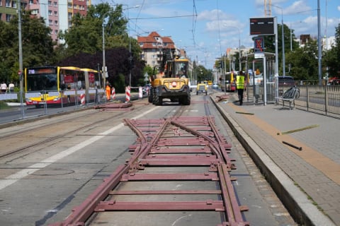 Falstart na Bardzkiej. Pierwszy dzień mijanki i... już wykolejenie tramwaju - 2