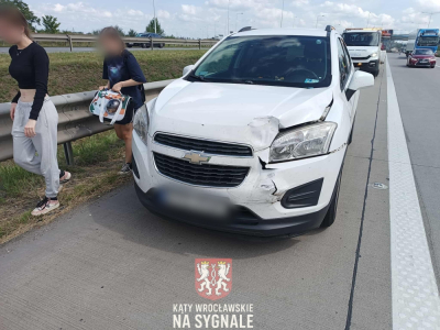 Kolizja na autostradzie A4. Wydłuża się korek w kierunku Wrocławia [ZDJĘCIA]