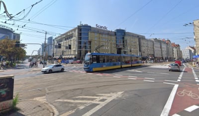 Awaria pantografu na Piłsudskiego. Duże utrudnienia dla pasażer&oacute;w MPK Wrocław