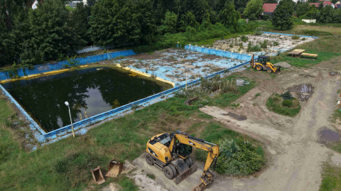Odbudują po powodzi baseny, stadion czy halę. Miliony na infrastrukturę sportową i rekreacyjną - 1