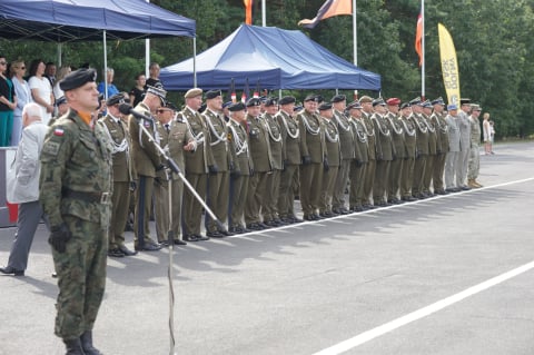 "Wyjątkowa jednostka w skali całego Wojska Polskiego". 10. Brygada Pancerna świętuje 30-lecie - 3