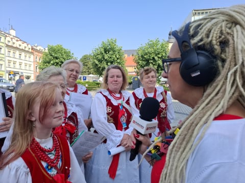 Lista Przebojów Ludowych w plenerze. Byliśmy na Festiwalu Folkloru w Strzegomiu! [ZOBACZ] - 10