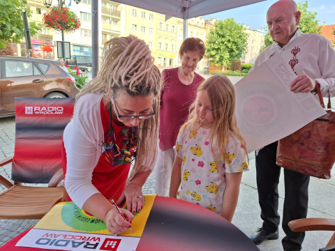 Lista Przebojów Ludowych w plenerze. Byliśmy na Festiwalu Folkloru w Strzegomiu! [ZOBACZ] - 4