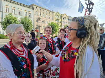 Lista Przeboj&oacute;w Ludowych w plenerze. Byliśmy na Festiwalu Folkloru w Strzegomiu!