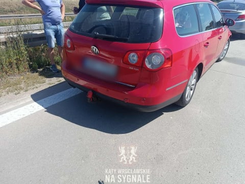 4 samochody zderzyły się na autostradzie A4. Korek w stronę Wrocławia [ZDJĘCIA] - 2