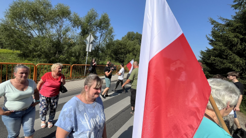 Blokowali drogę ze strachu przed ponownym zalaniem. Protest mieszkańców gminy Mysłakowice - 2
