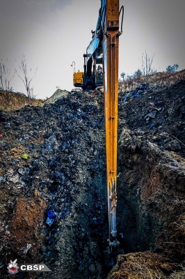 Nielegalne wysypiska śmieci na Dolnym Śląsku. Zakopywali odpady nawet pod betonem [ZDJĘCIA] - 0