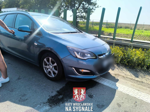 Trzy samochody zderzyły się na autostradzie A4. Spore korki w okolicach Wrocławia [ZDJĘCIA] - 1