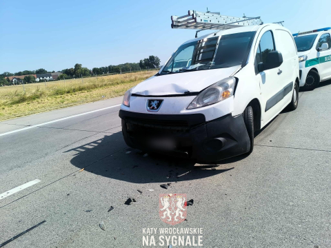 Trzy samochody zderzyły się na autostradzie A4. Spore korki w okolicach Wrocławia [ZDJĘCIA] - 6