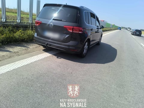 Trzy samochody zderzyły się na autostradzie A4. Spore korki w okolicach Wrocławia [ZDJĘCIA] - 7