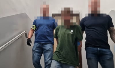 Wrocław: Brutalny atak na przystanku. Okładał staruszka laską po głowie