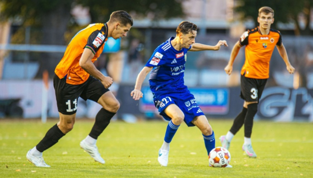 Derby w 1. lidze na remis - Piłkarze Chrobrego i Miedzi podzielili się punktami