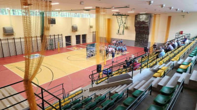 Na to czekali sportowcy ze Stronia Śląskiego. Otwarto halę odbudowaną po powodzi