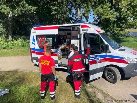 Pościg za przestępcą w Odrze! 36-latek uciekał przed policją wpław. Wyciągnęli go w ostatniej chwili - 3
