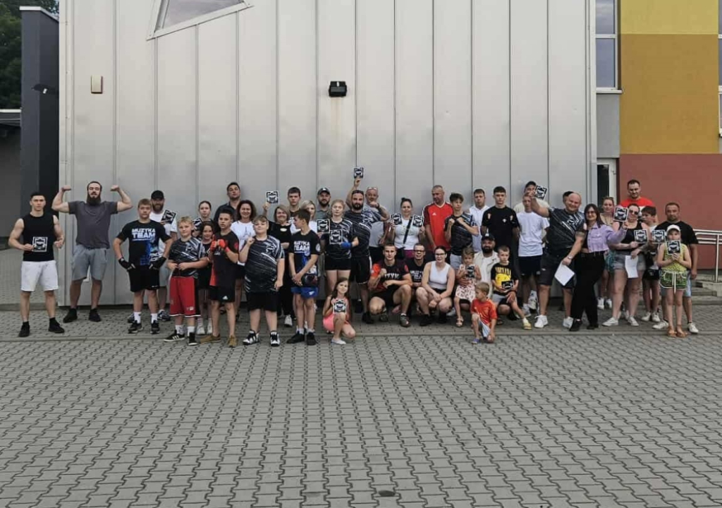 Kłótnia o wynajem sali sportowej w Żórawinie. Trener spiera się ze szkołą, a poszkodowane są dzieci - Kłótnia o wynajem sali sportowej w Żórawinie. Trener spiera się ze szkołą, a poszkodowane są dzieci.
