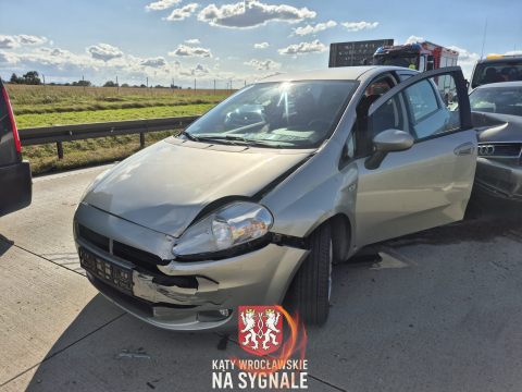 Karambol na autostradzie A4. Utrudnienia na jezdni w stronę Wrocławia [ZDJĘCIA] - 0