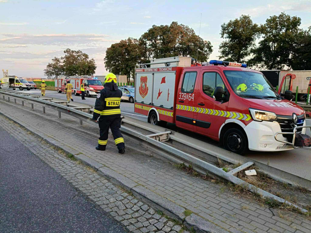 Śmiertelne potrącenie człowieka na A4. Autostrada w kierunku Zgorzelca była zablokowana - Do potrącenia pieszego doszło na 141. kilometrze autostrady A4.