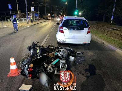 Pijany motocyklista spowodował wypadek i trafił do szpitala. Miał ponad dwa promile