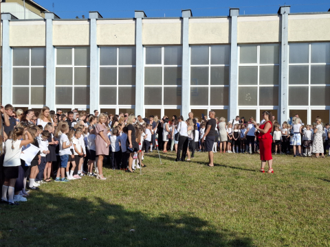 "Zero laby i pracujemy". Sprawdzamy nastroje wśród uczniów po rozpoczęciu roku szkolnego - 1