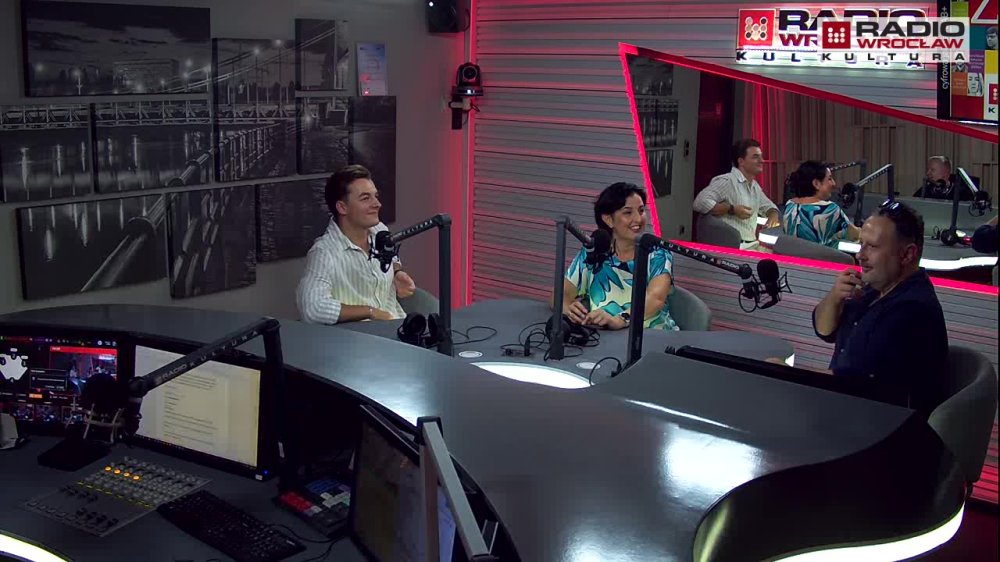 STRASZNY DWÓR w Operze Wrocławskiej (WIDEO z RWK) - foto RWK