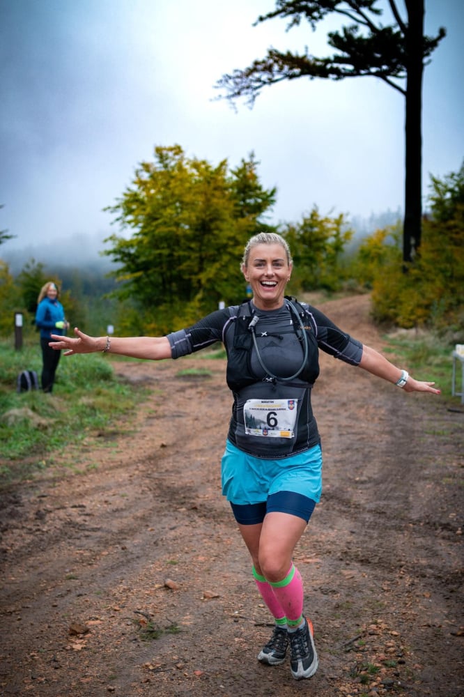 Chwalimy swoje: Beata Borowicz, policjantka i biegaczka, która zwyciężyła w górskim ultramaratonie - Beata Borowicz podczas jednego ze swoich startów.