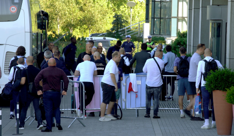 Mbappe, Olise, Dembele i Tchouameni. Piłkarska reprezentacja Francji jest już we Wrocławiu - 1
