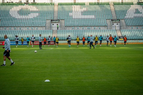 Francuskie gwiazdy na wrocławskim stadionie. Mamy zdjęcia z obu treningów! [GALERIA] - 13
