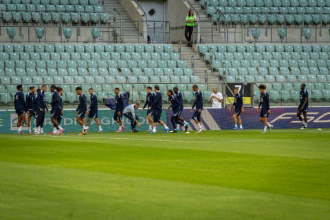 Francuskie gwiazdy na wrocławskim stadionie. Mamy zdjęcia z obu treningów! [GALERIA] - 14